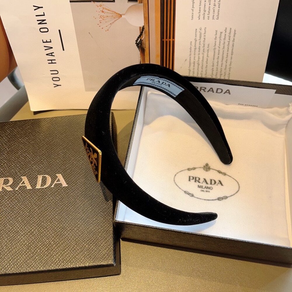 Prada Nylon Headband✌️✌️